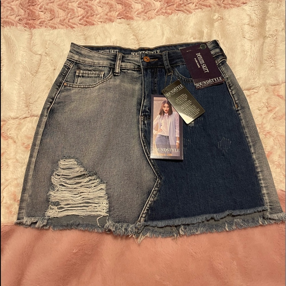 WITH TAGS Sound Style Denim Skirt Size 8